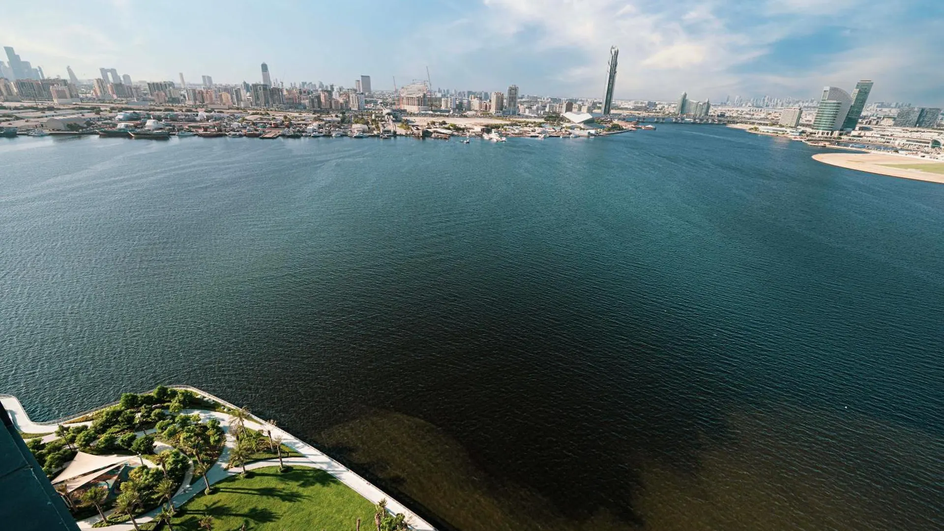 Luxury 2-Bedroom Apt With Spectacular Sea Views Dubai Apartment